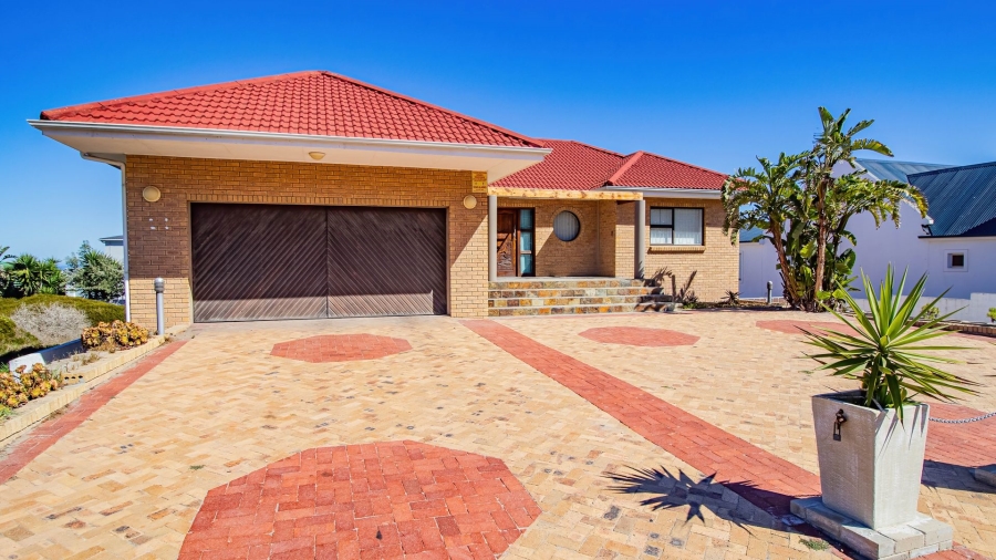 4 Bedroom Property for Sale in Pearl Bay Western Cape